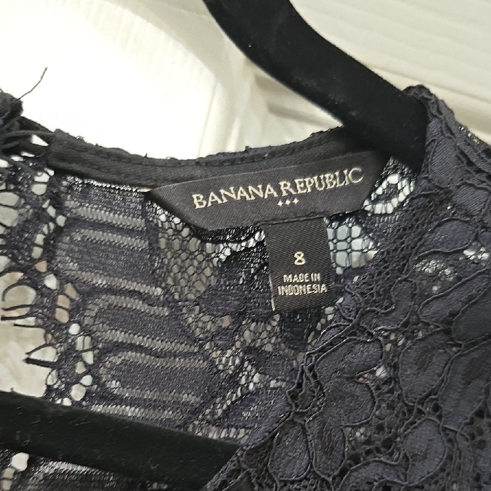 Banana Republic Black Lace Mini Dress Size 8 - Picture 2 of 9